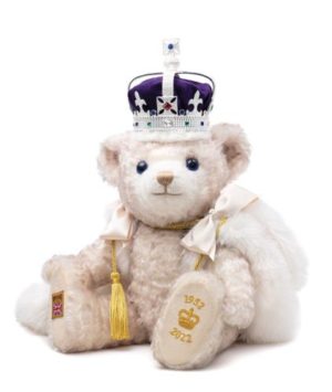 The Queen's Platinum Jubilee Commemorative Teddy Bear.
